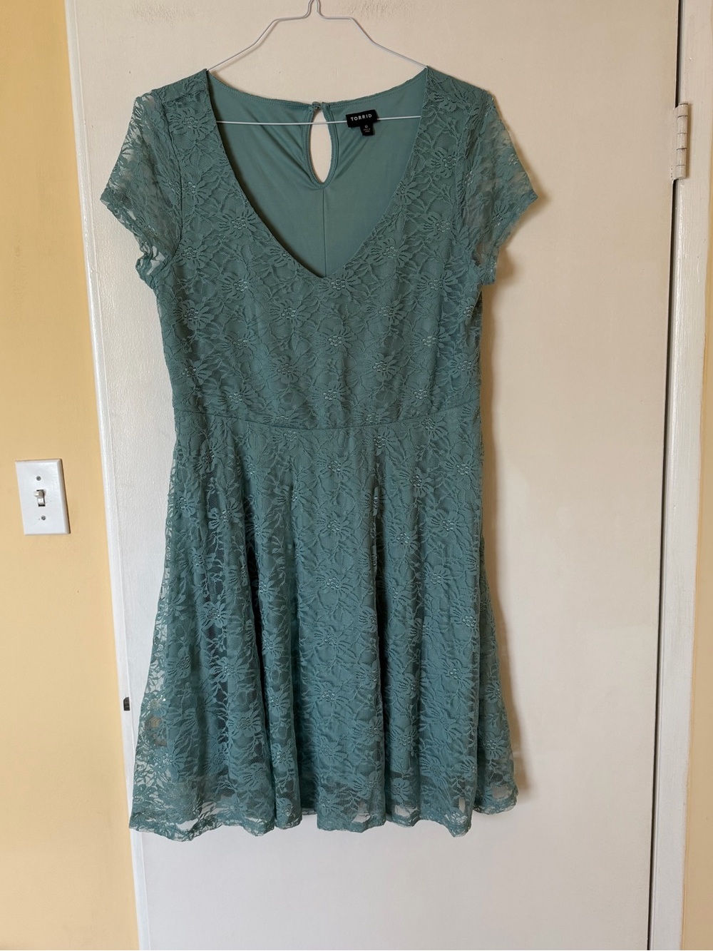 TORRID lace dress - size 0x - EUC